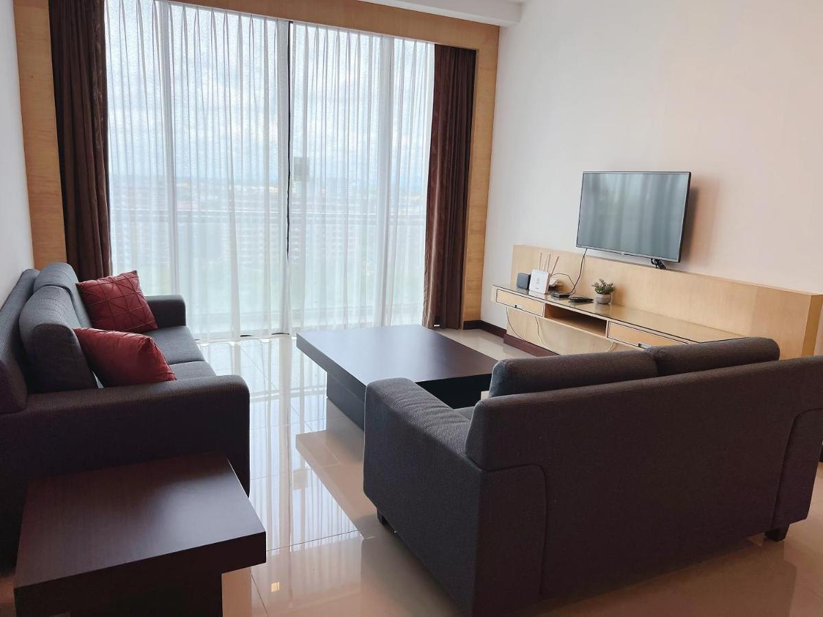 Imperial Grand Suite Apartment กูชิง ภายนอก รูปภาพ