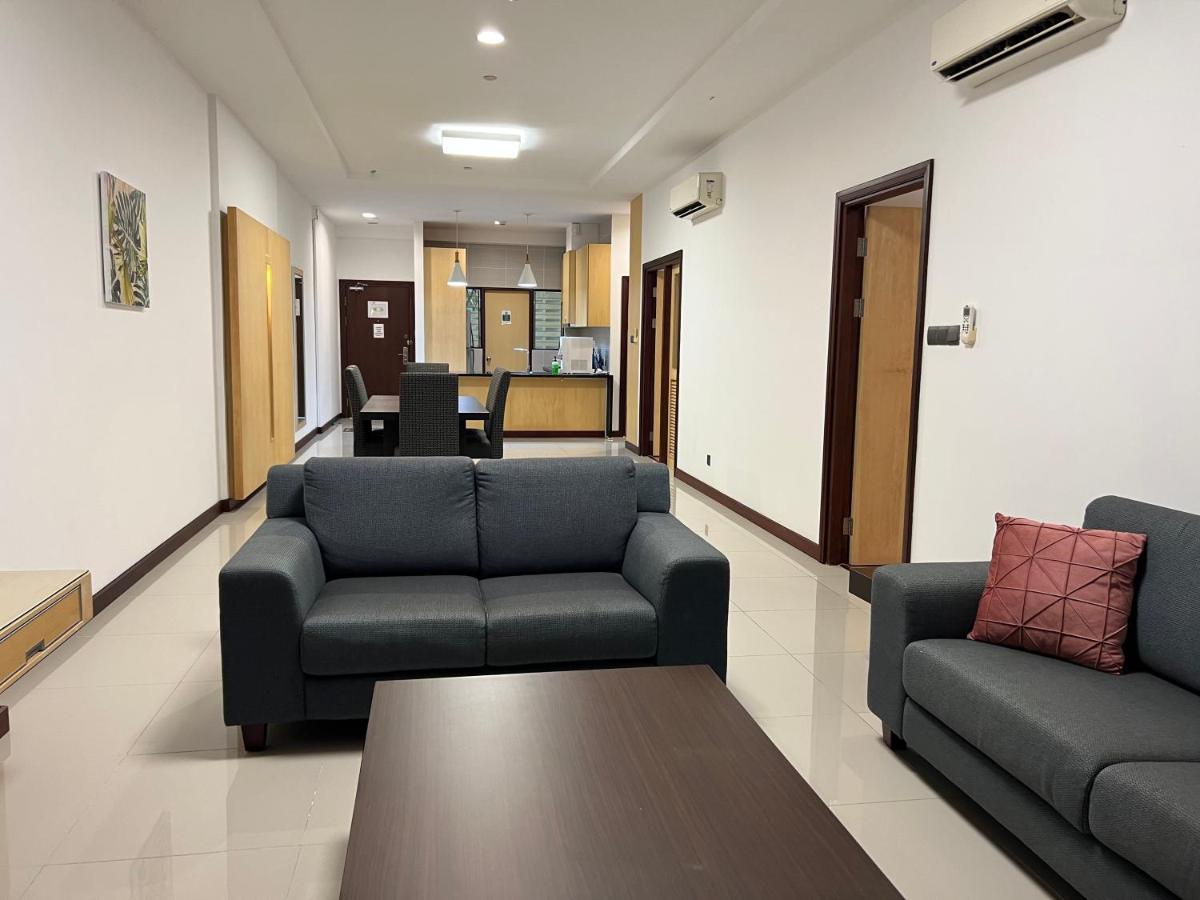 Imperial Grand Suite Apartment กูชิง ภายนอก รูปภาพ