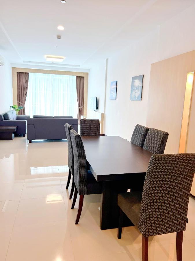 Imperial Grand Suite Apartment กูชิง ภายนอก รูปภาพ