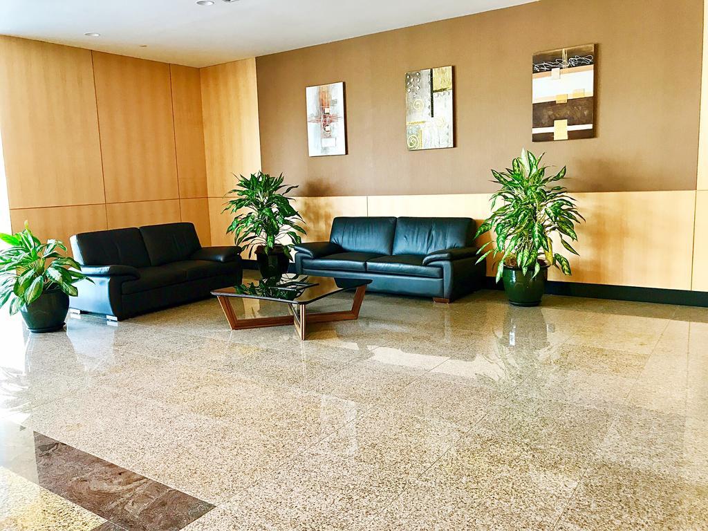 Imperial Grand Suite Apartment กูชิง ภายนอก รูปภาพ